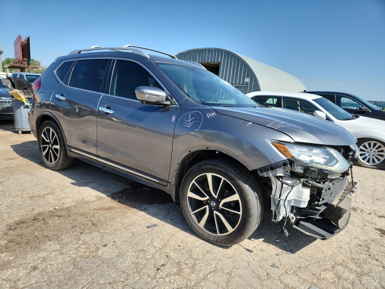 2018 NISSAN ROGUE