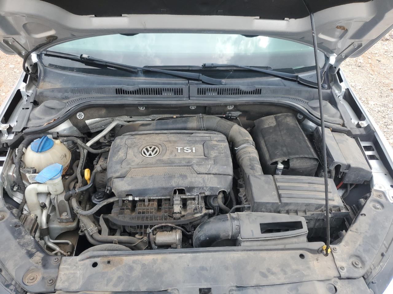 2015 VOLKSWAGEN JETTA
