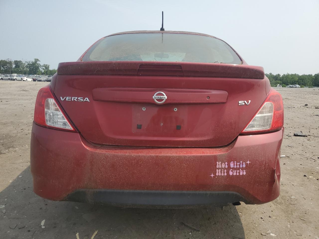 2018 NISSAN VERSA