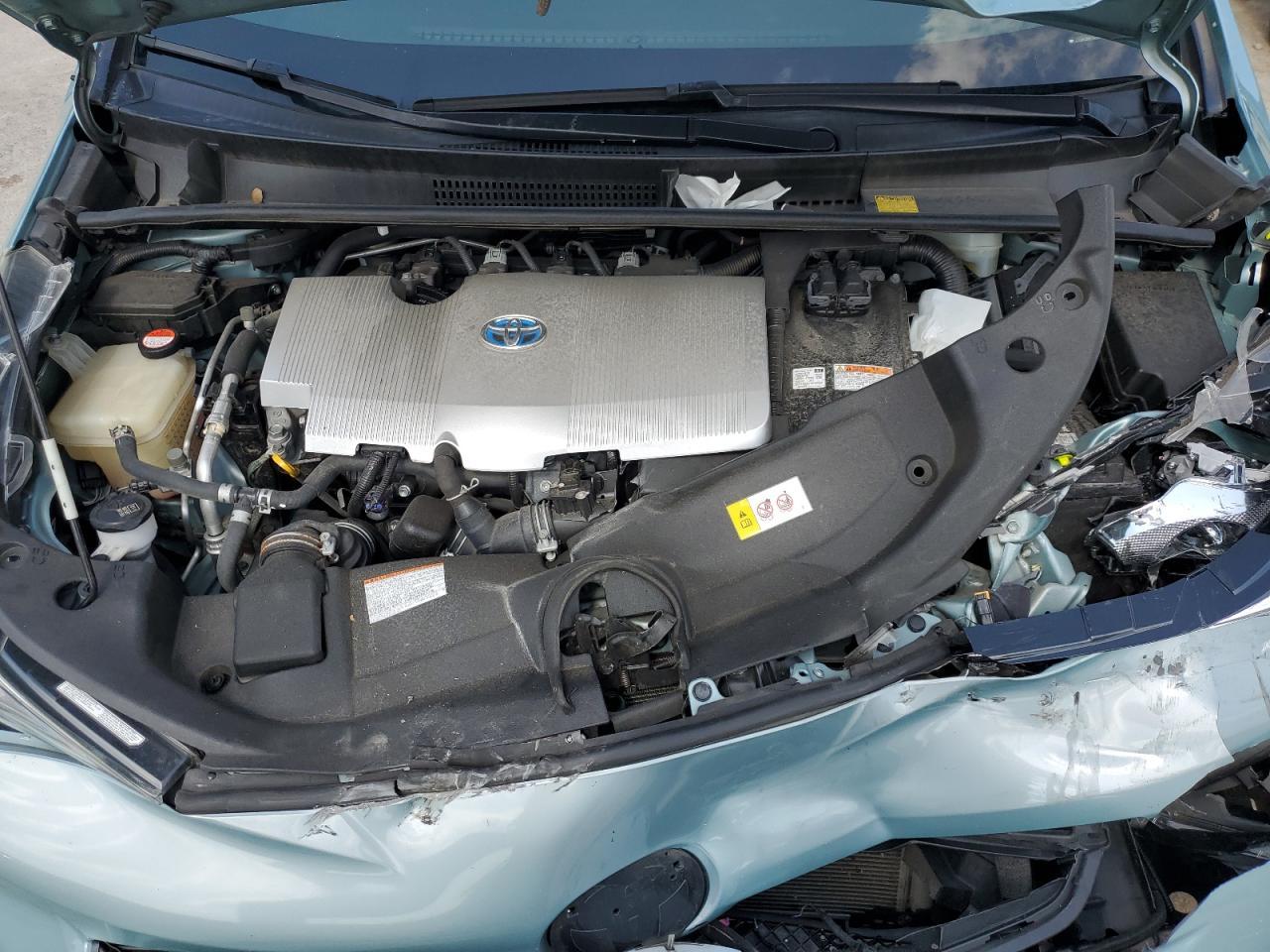 2016 TOYOTA PRIUS