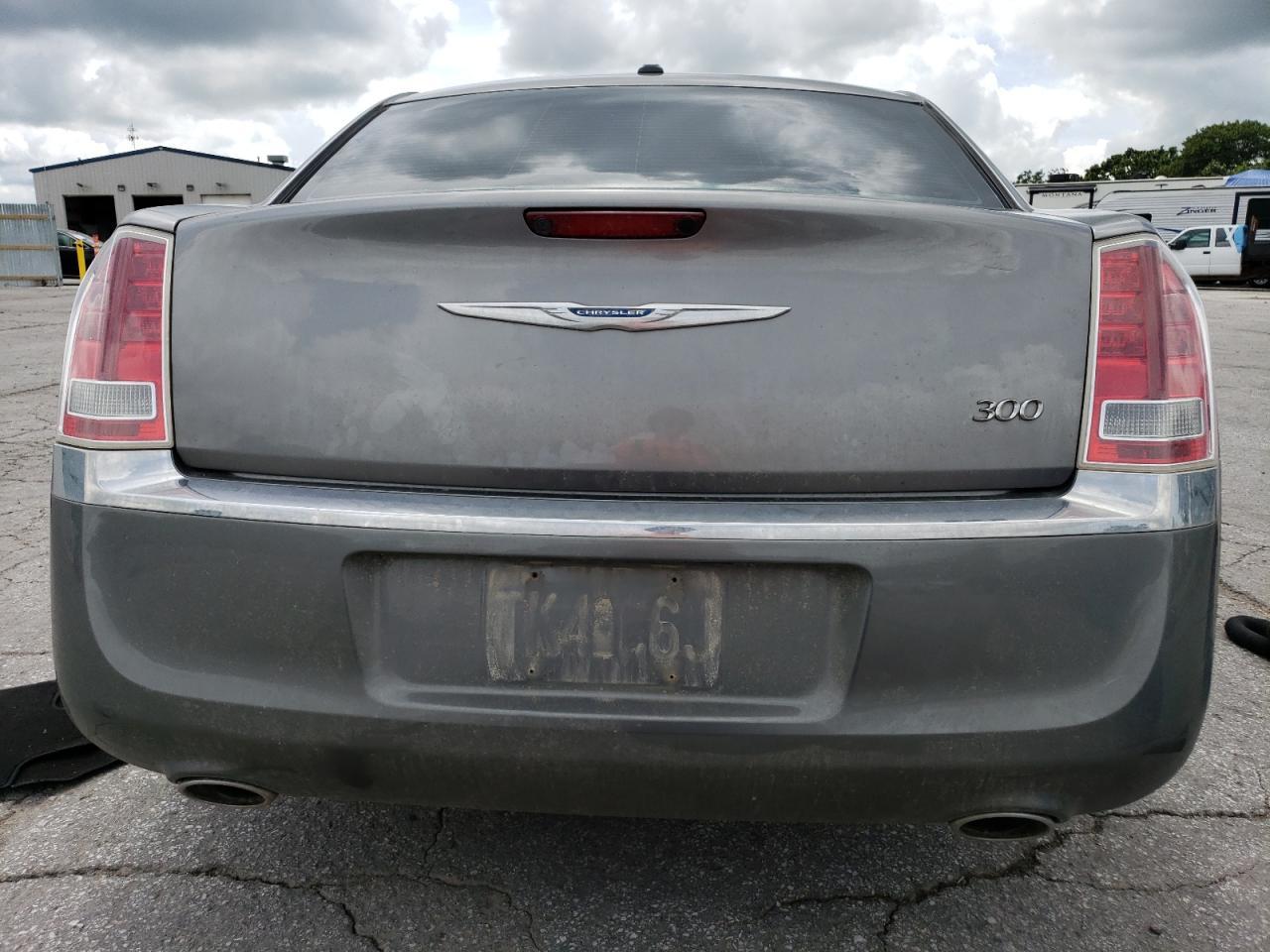 2011 CHRYSLER 300