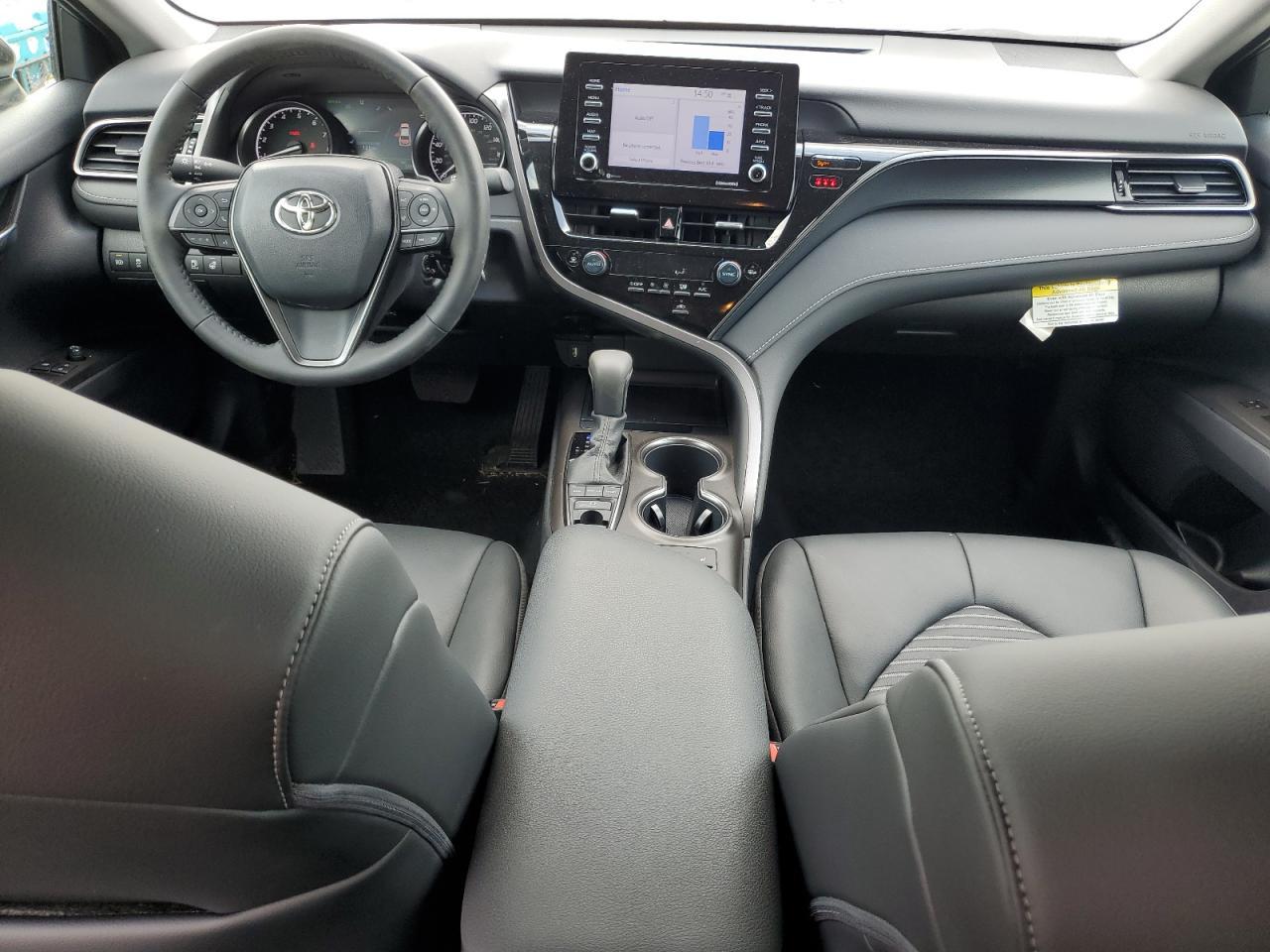 2022 TOYOTA CAMRY