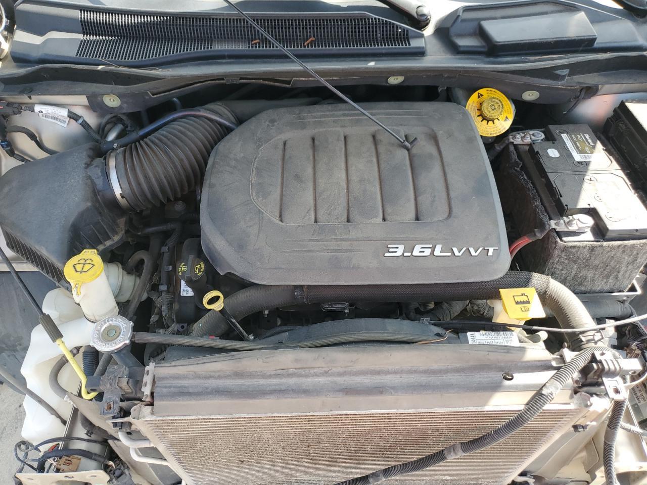 2016 CHRYSLER Town & Country