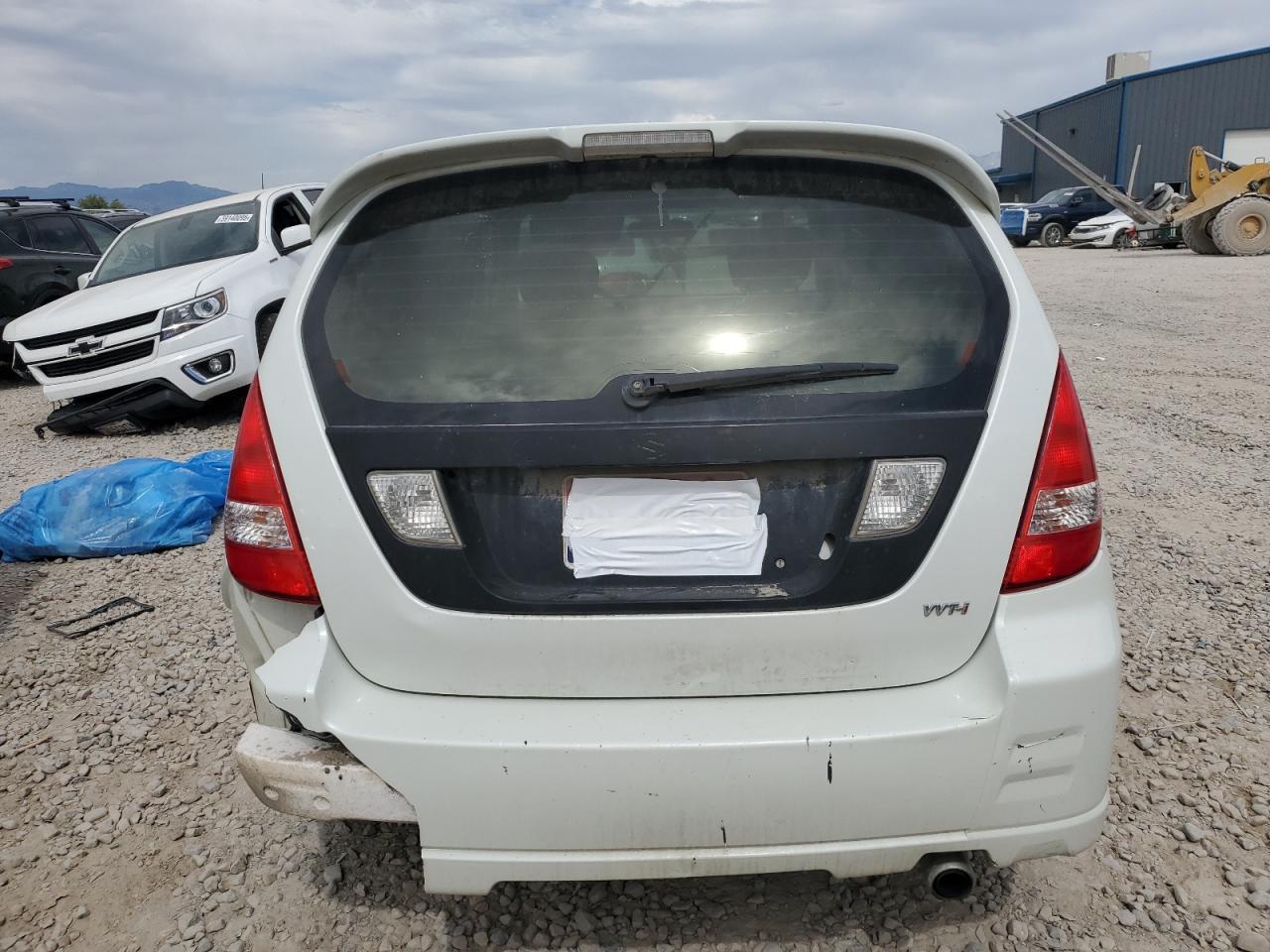 2004 SUZUKI Aerio