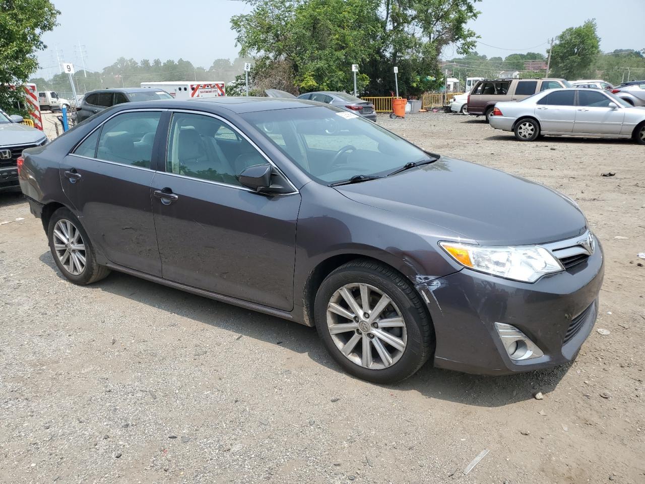 2014 TOYOTA CAMRY