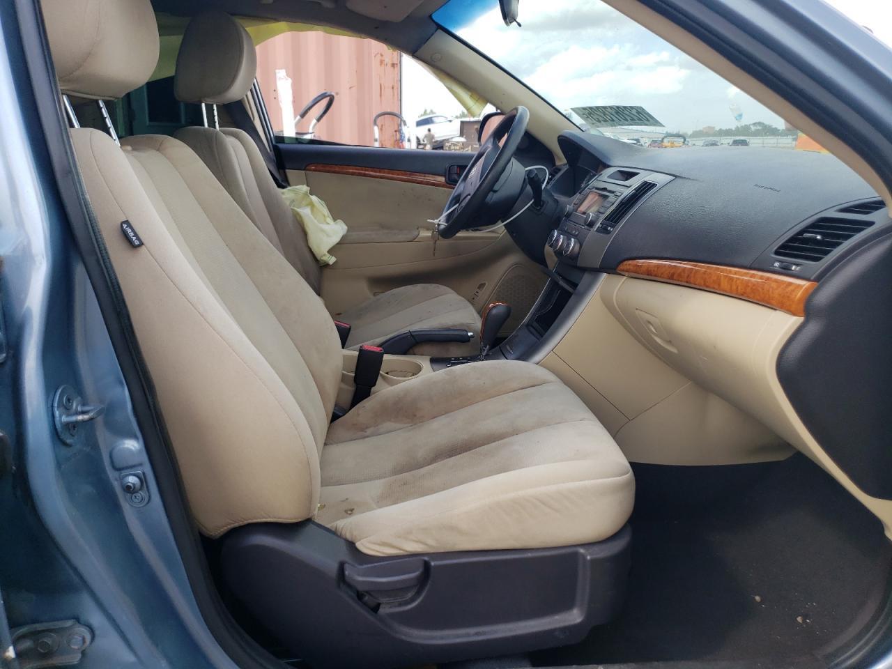 2010 HYUNDAI SONATA