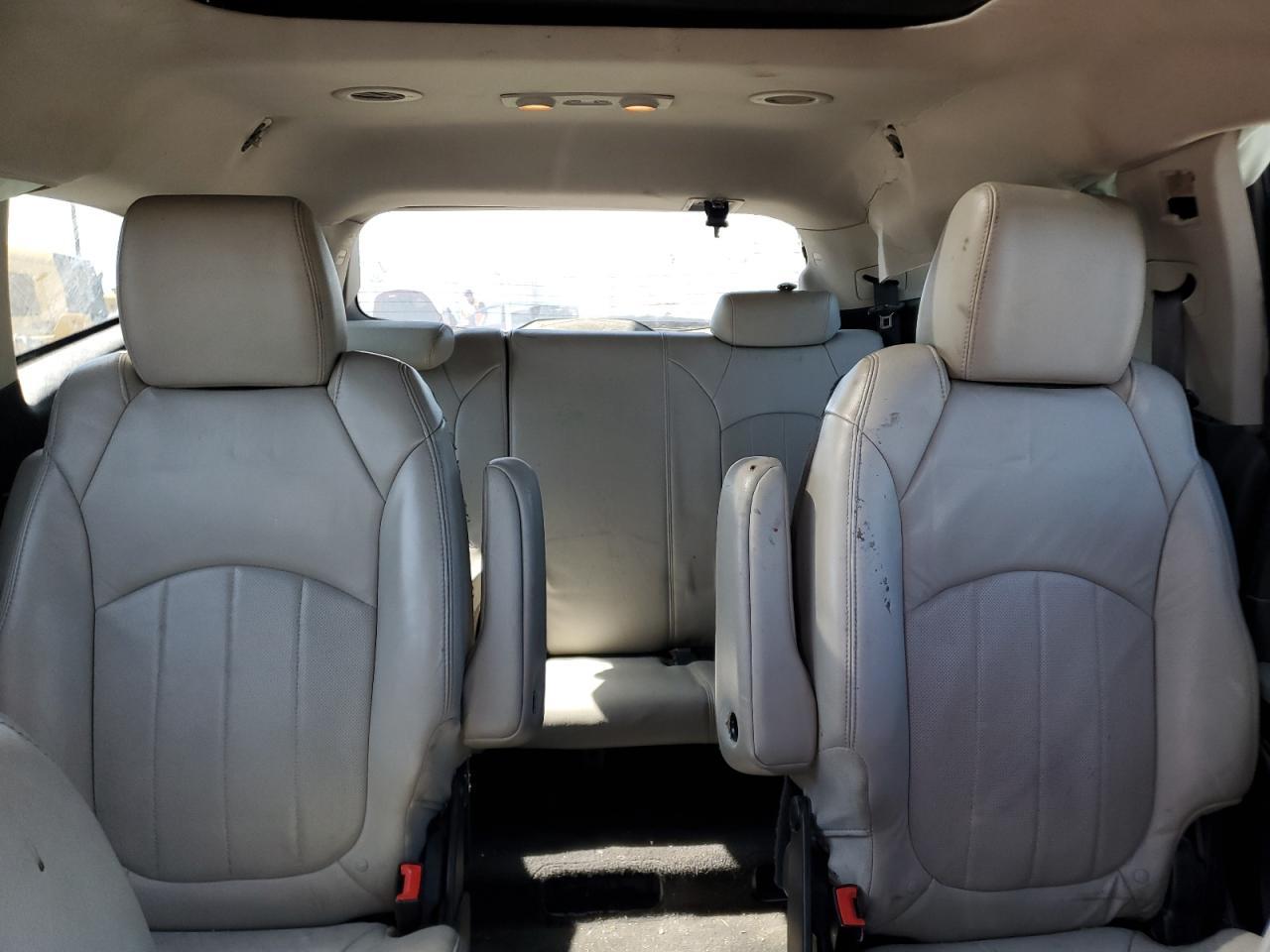 2011 CHEVROLET TRAVERSE