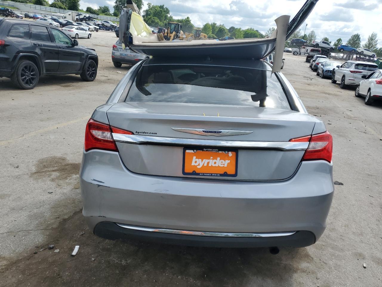 2013 CHRYSLER 200