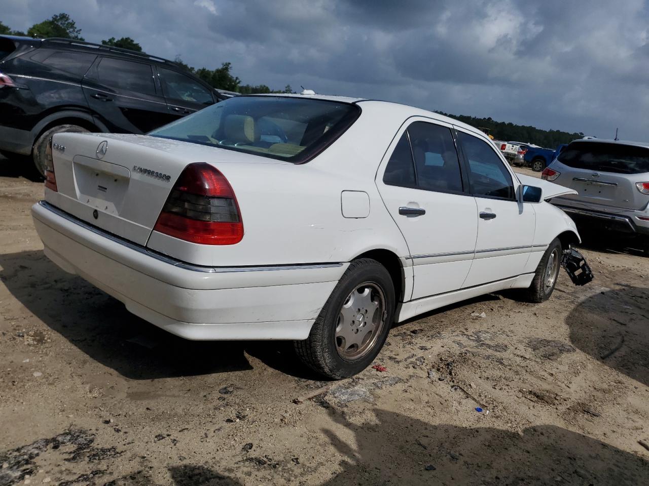 2000 MERCEDES-BENZ C-CLASS