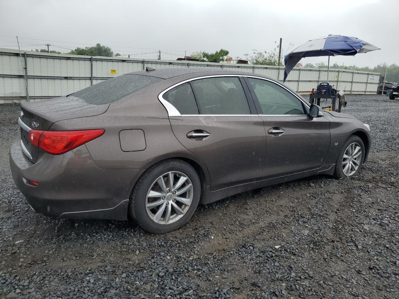 2015 INFINITI Q50