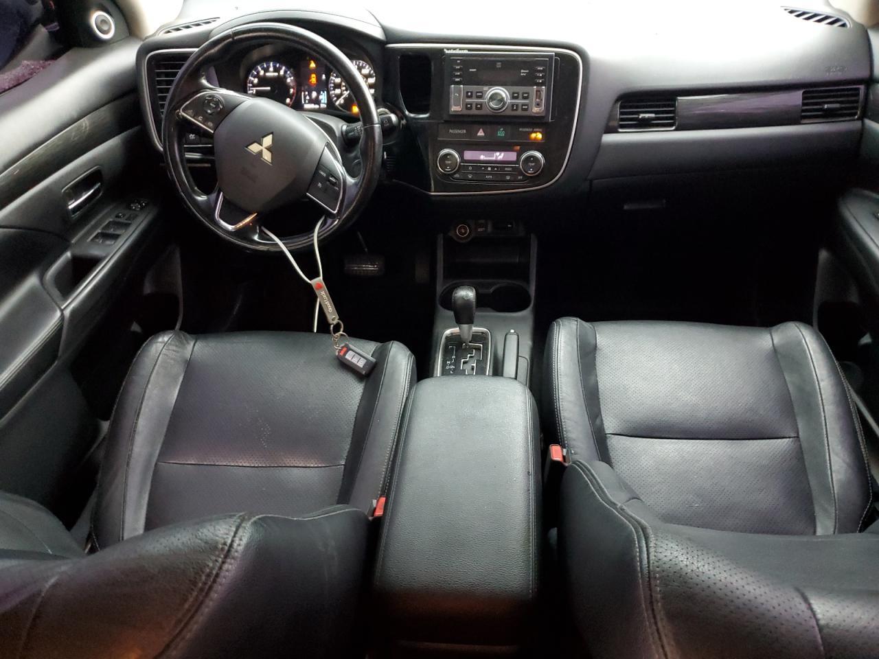 2016 MITSUBISHI outlander