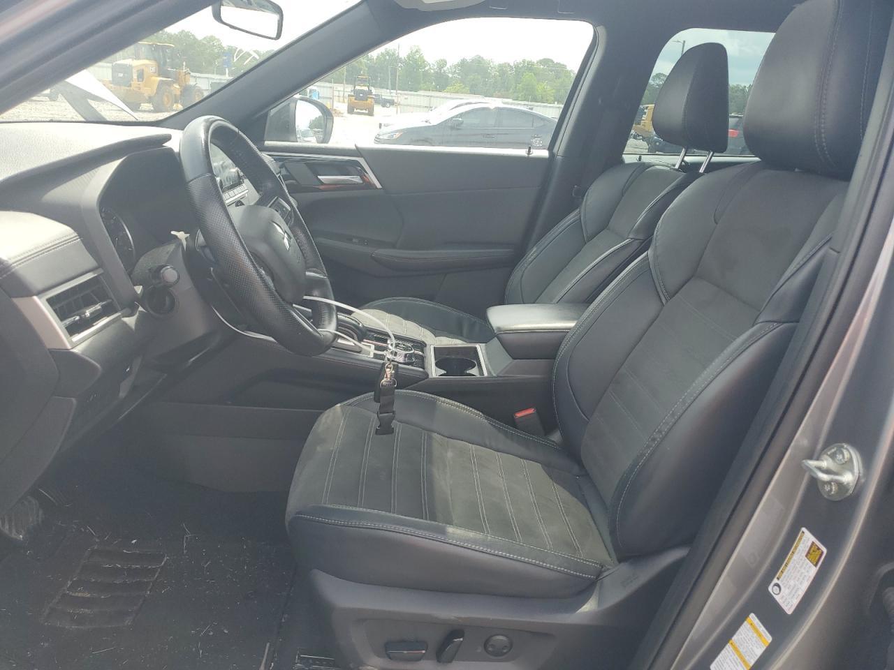 2022 MITSUBISHI outlander