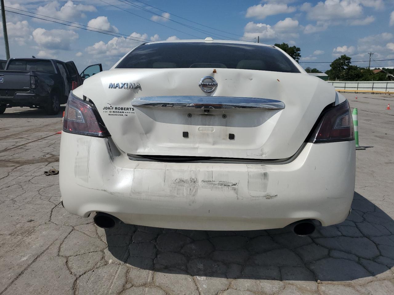 2014 NISSAN Maxima