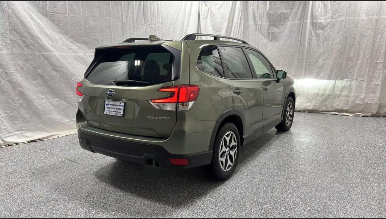 2020 SUBARU FORESTER