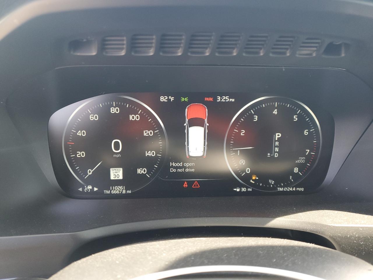2017 VOLVO XC90
