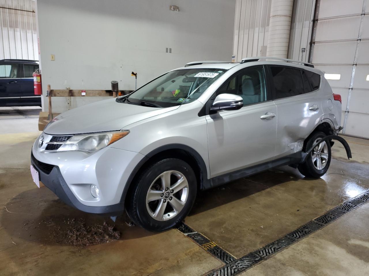 2015 TOYOTA RAV4