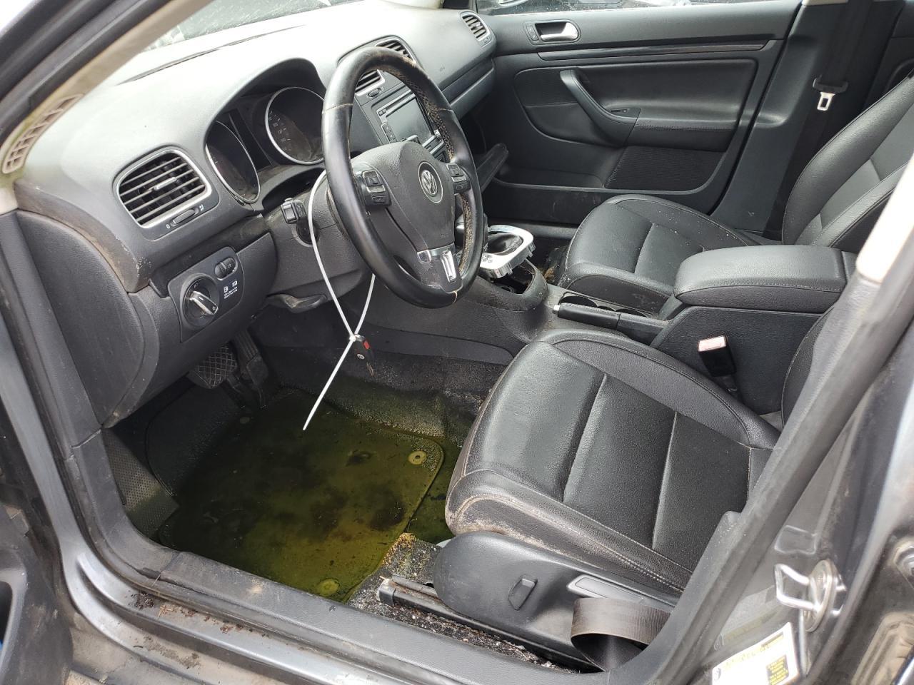 2010 VOLKSWAGEN JETTA