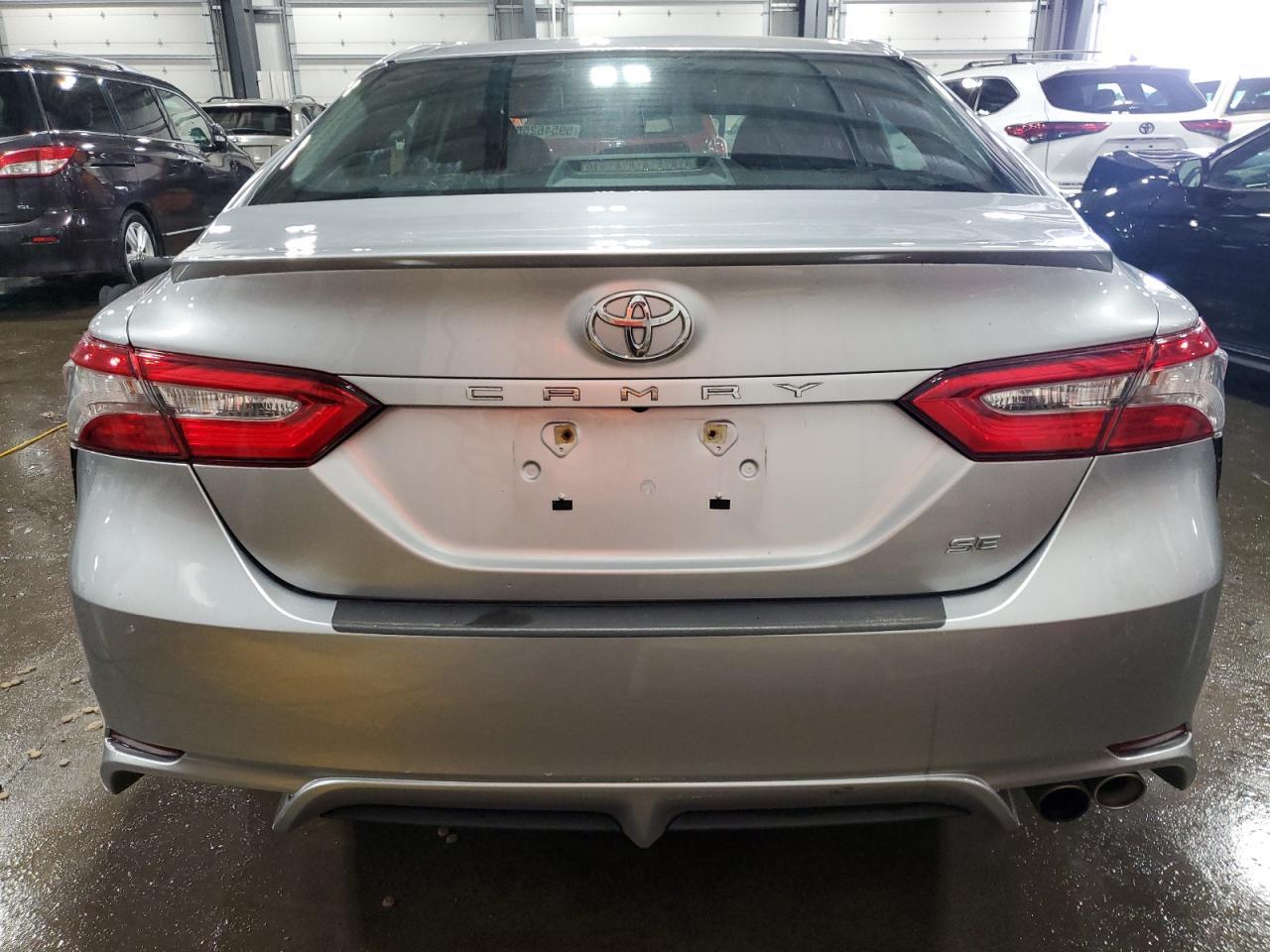 2018 TOYOTA CAMRY