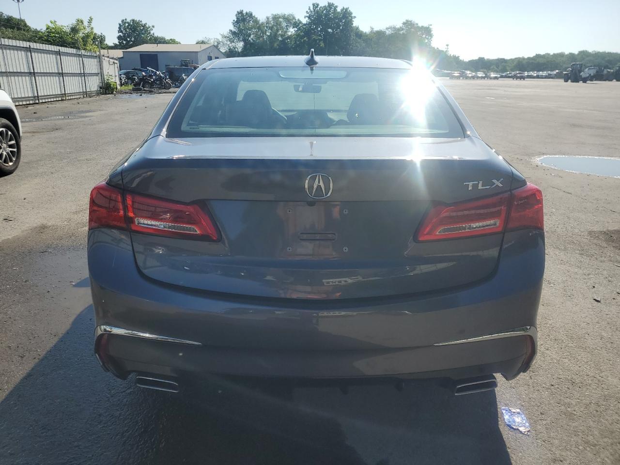 2018 ACURA TLX