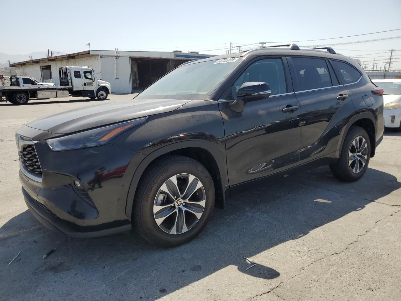 2024 TOYOTA HIGHLANDER
