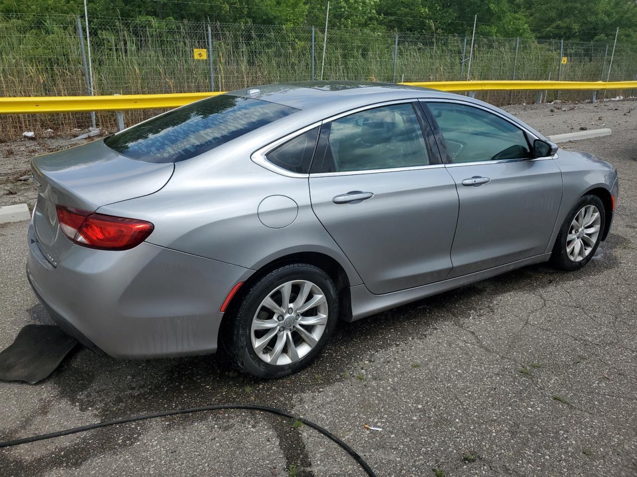 2015 CHRYSLER 200