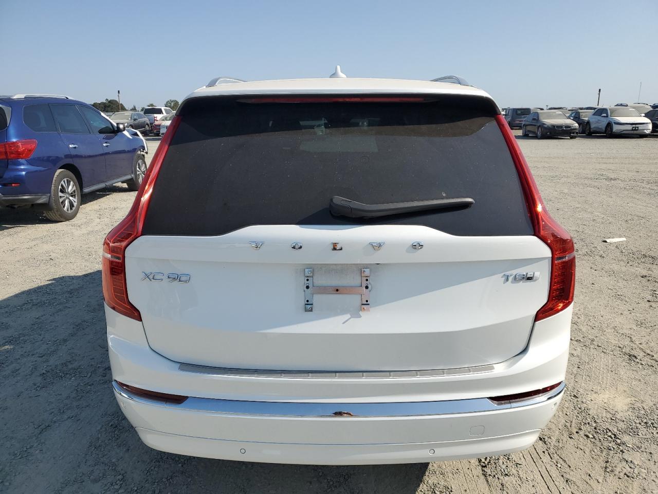 2025 VOLVO XC90