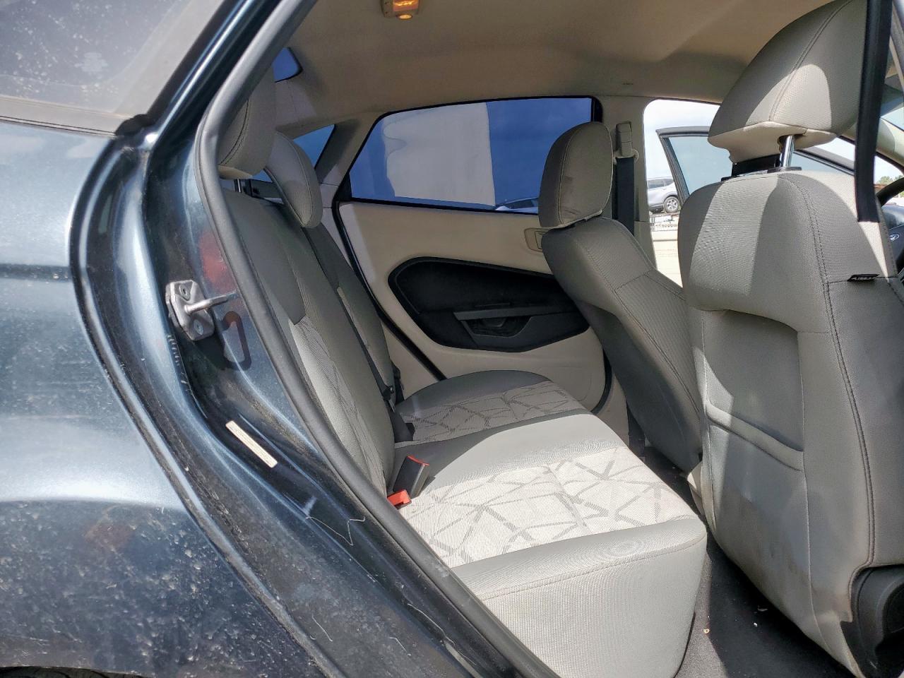 2011 FORD Fiesta