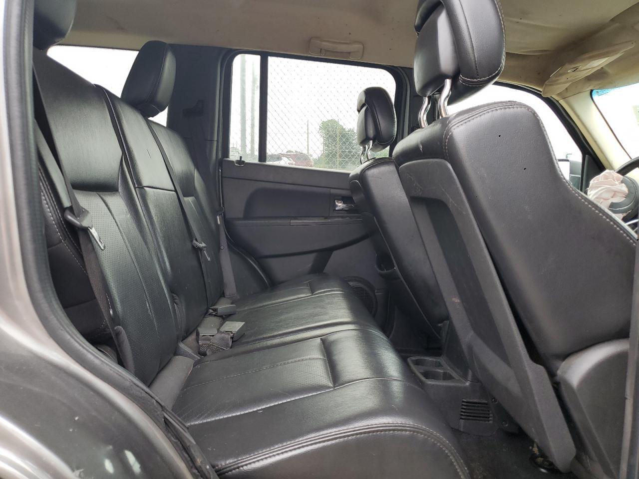 2012 JEEP Liberty