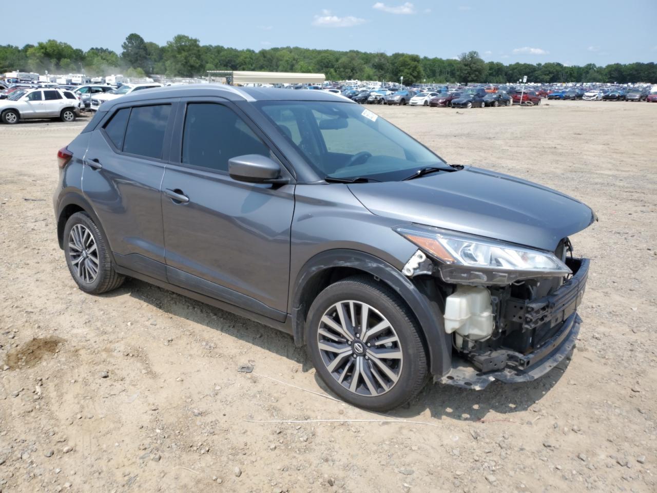 2021 NISSAN KICKS