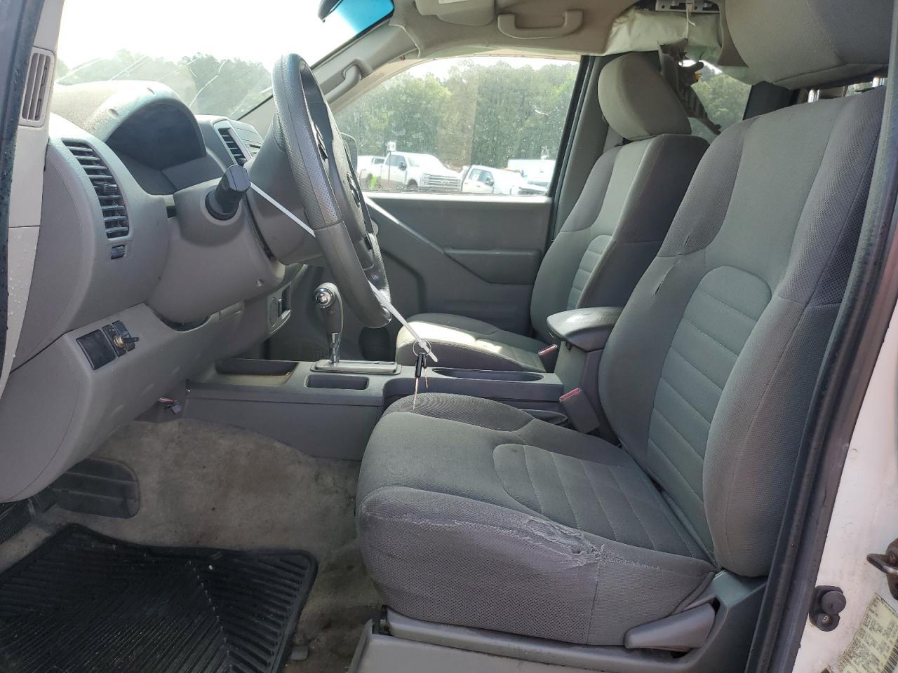 2015 NISSAN Frontier