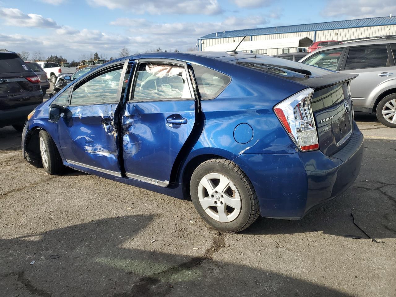 2011 TOYOTA PRIUS