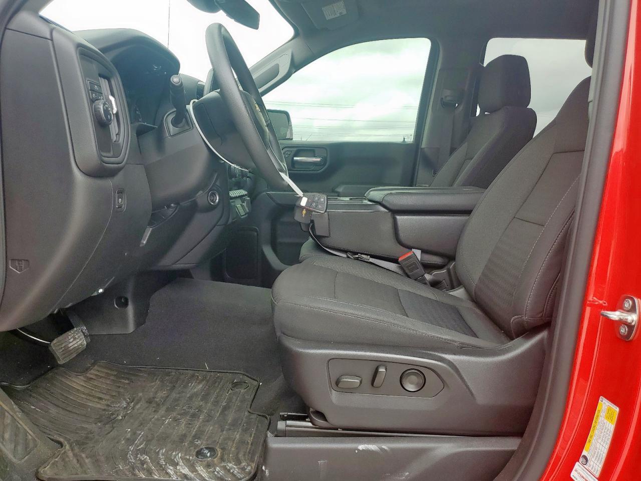 2024 CHEVROLET Silverado