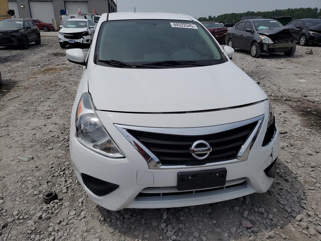 2018 NISSAN VERSA