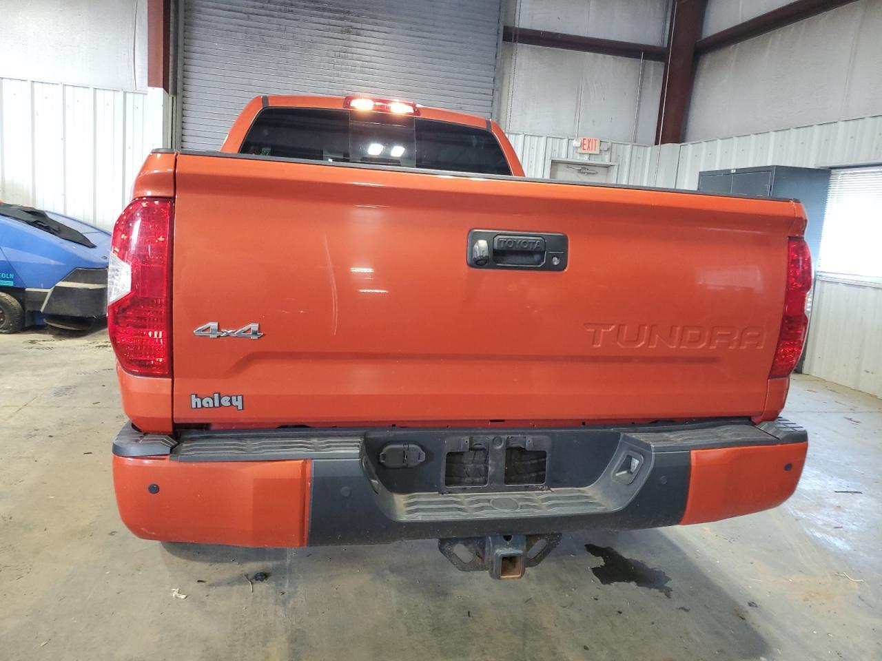 2017 TOYOTA TUNDRA