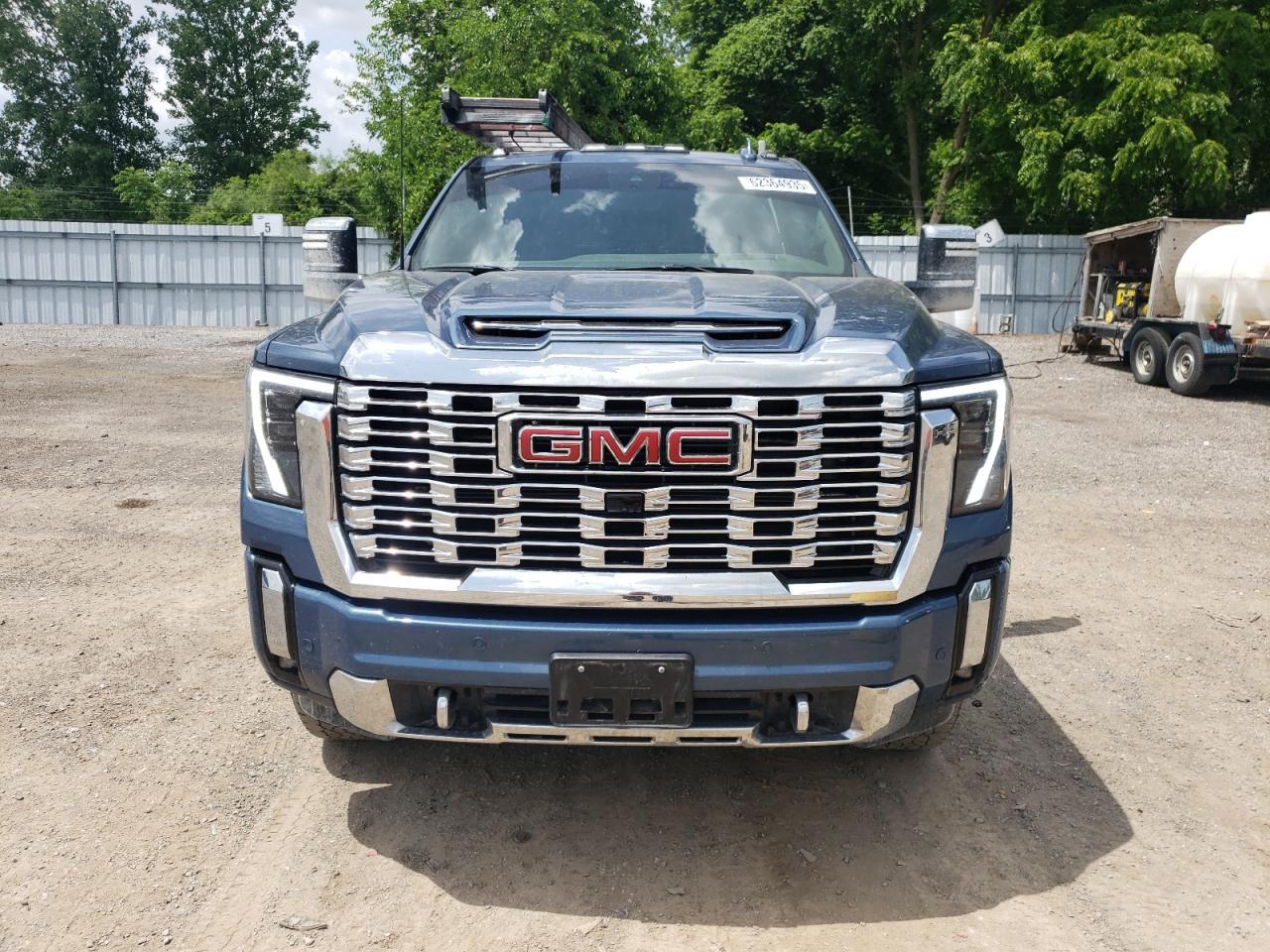 2025 GMC Sierra