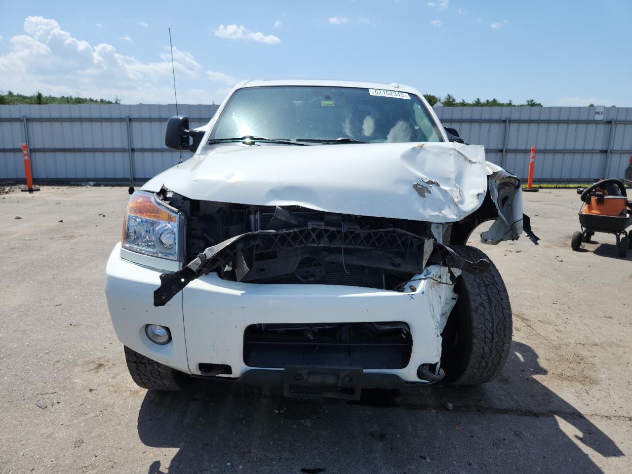 2015 NISSAN Titan