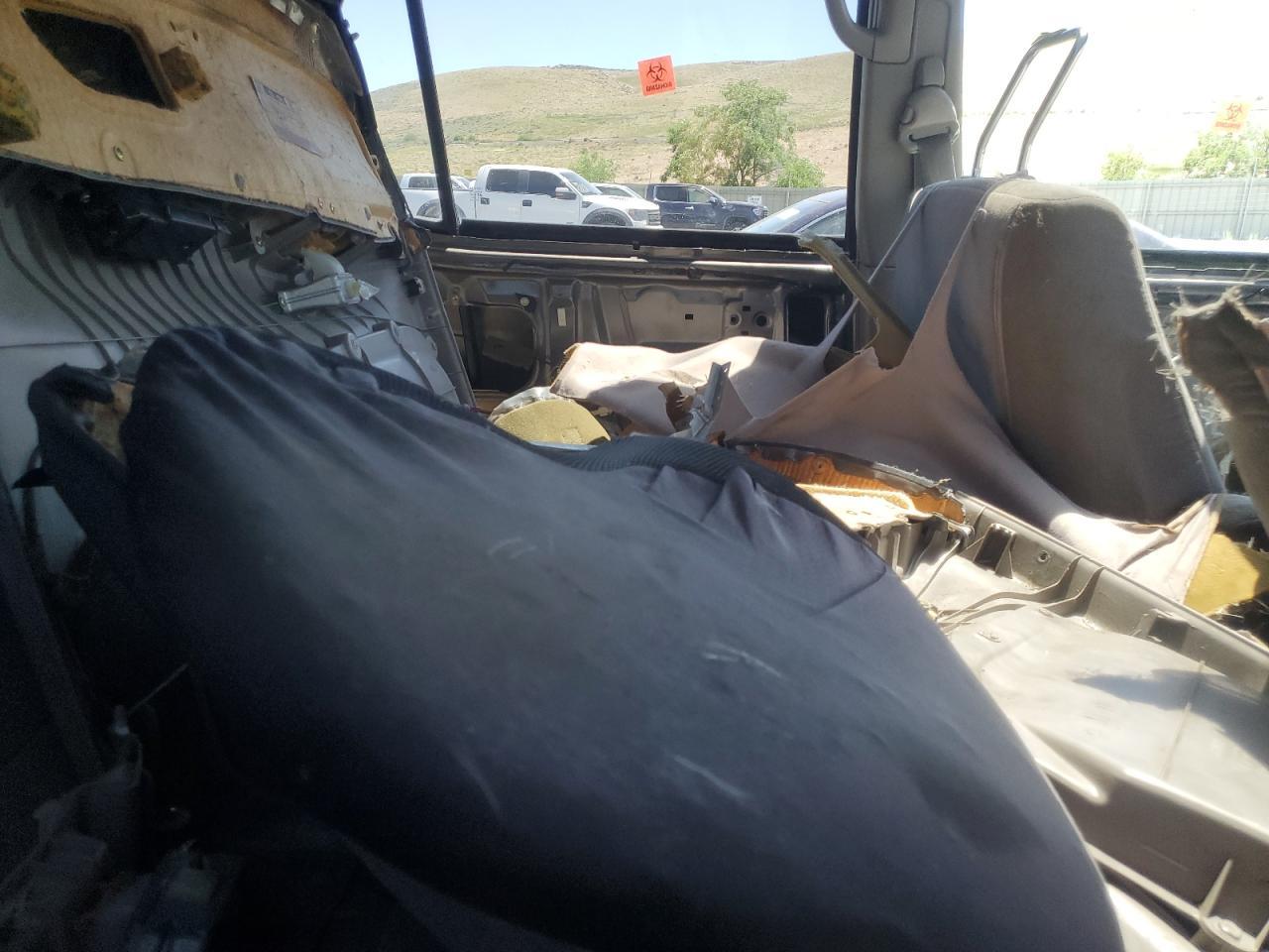 2005 TOYOTA Sequoia