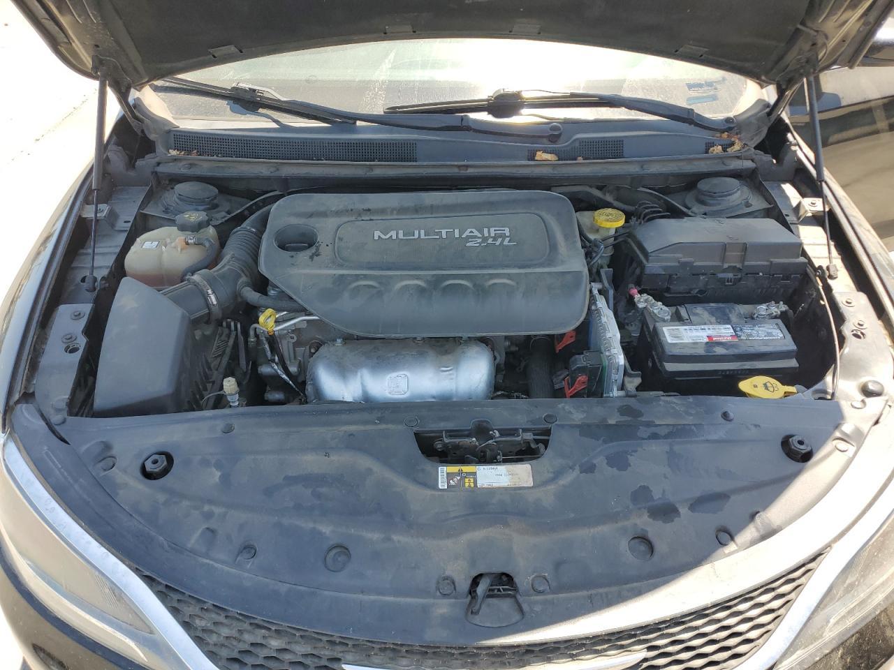 2016 CHRYSLER 200