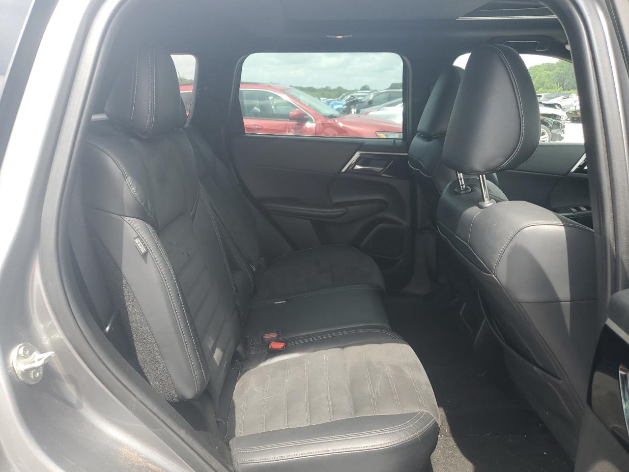 2022 MITSUBISHI outlander