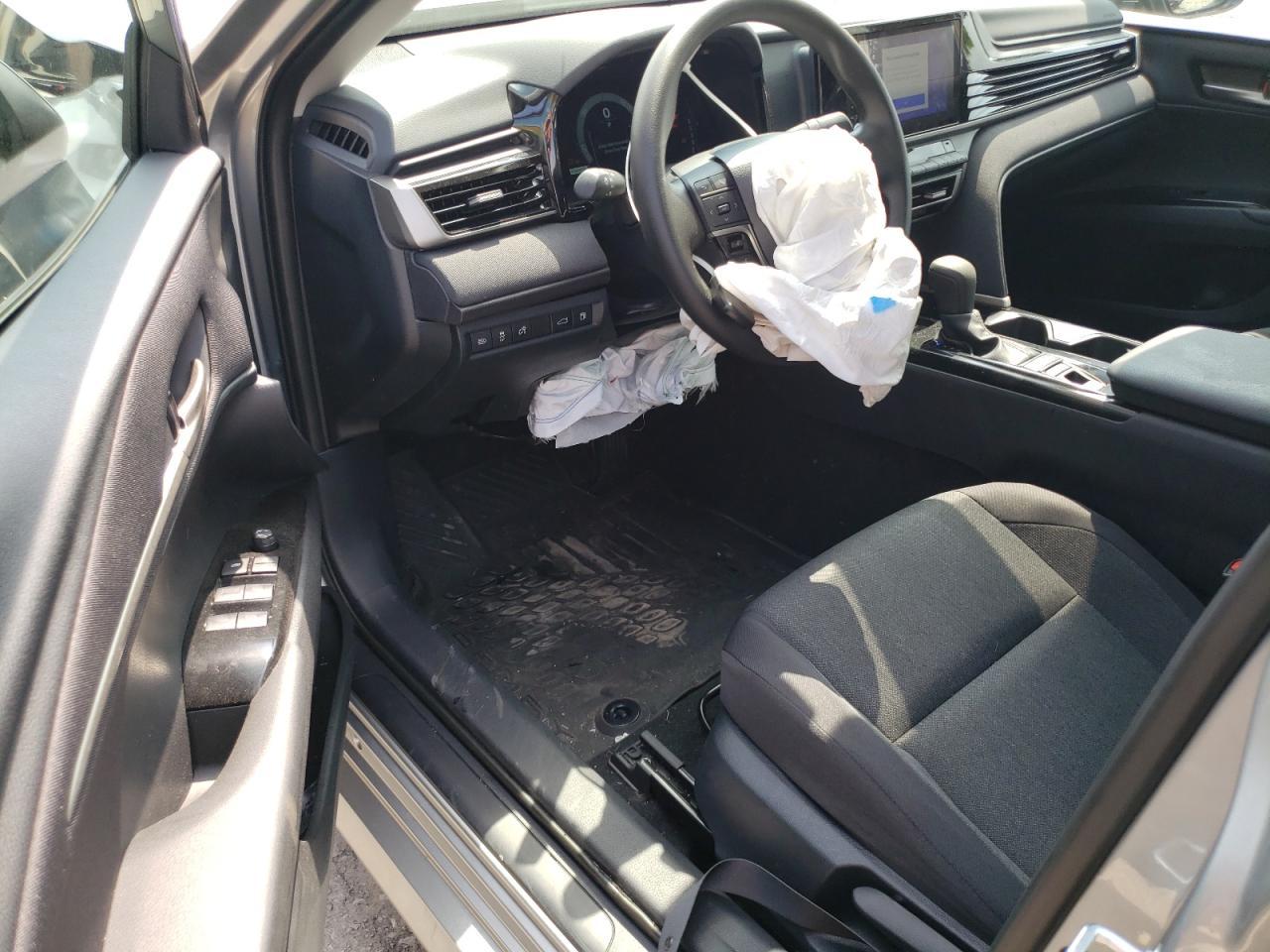 2025 TOYOTA CAMRY
