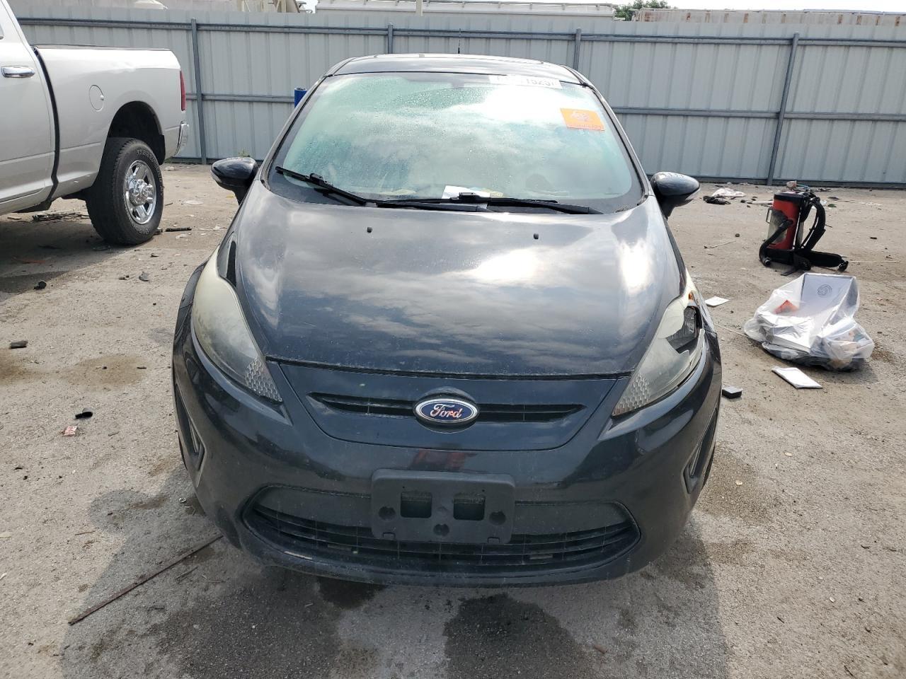 2012 FORD Fiesta
