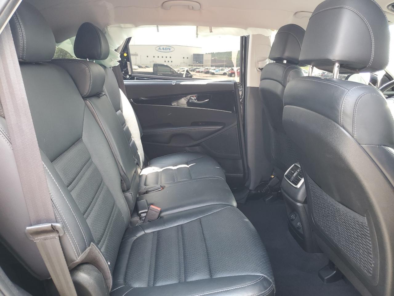 2017 KIA SORENTO