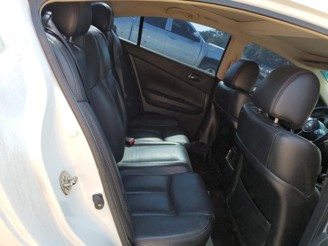 2014 NISSAN Maxima