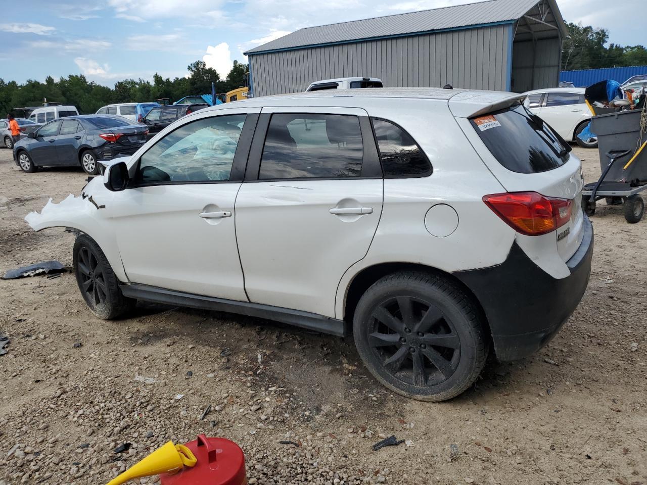 2014 MITSUBISHI outlander