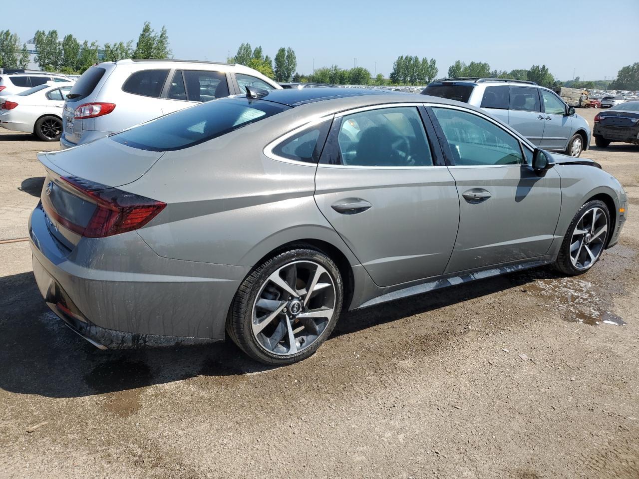 2022 HYUNDAI SONATA