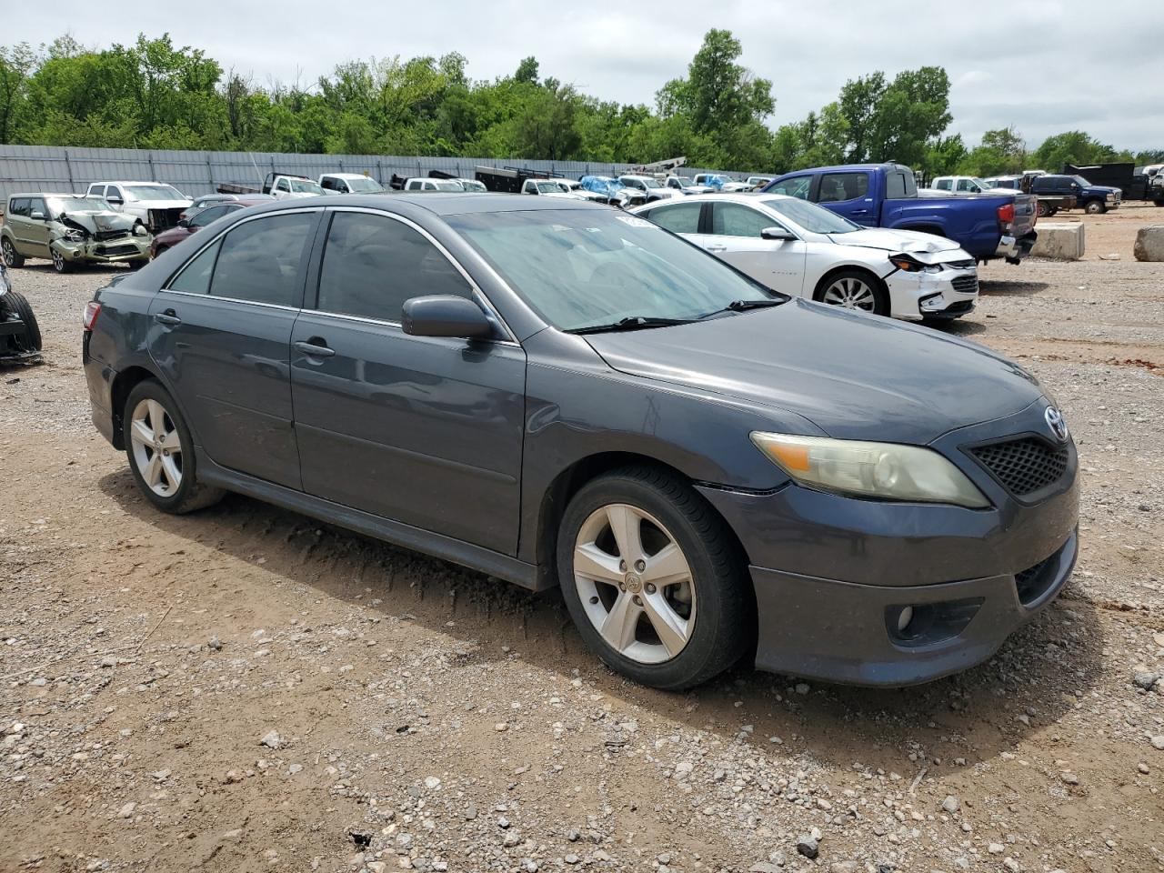 2011 TOYOTA CAMRY