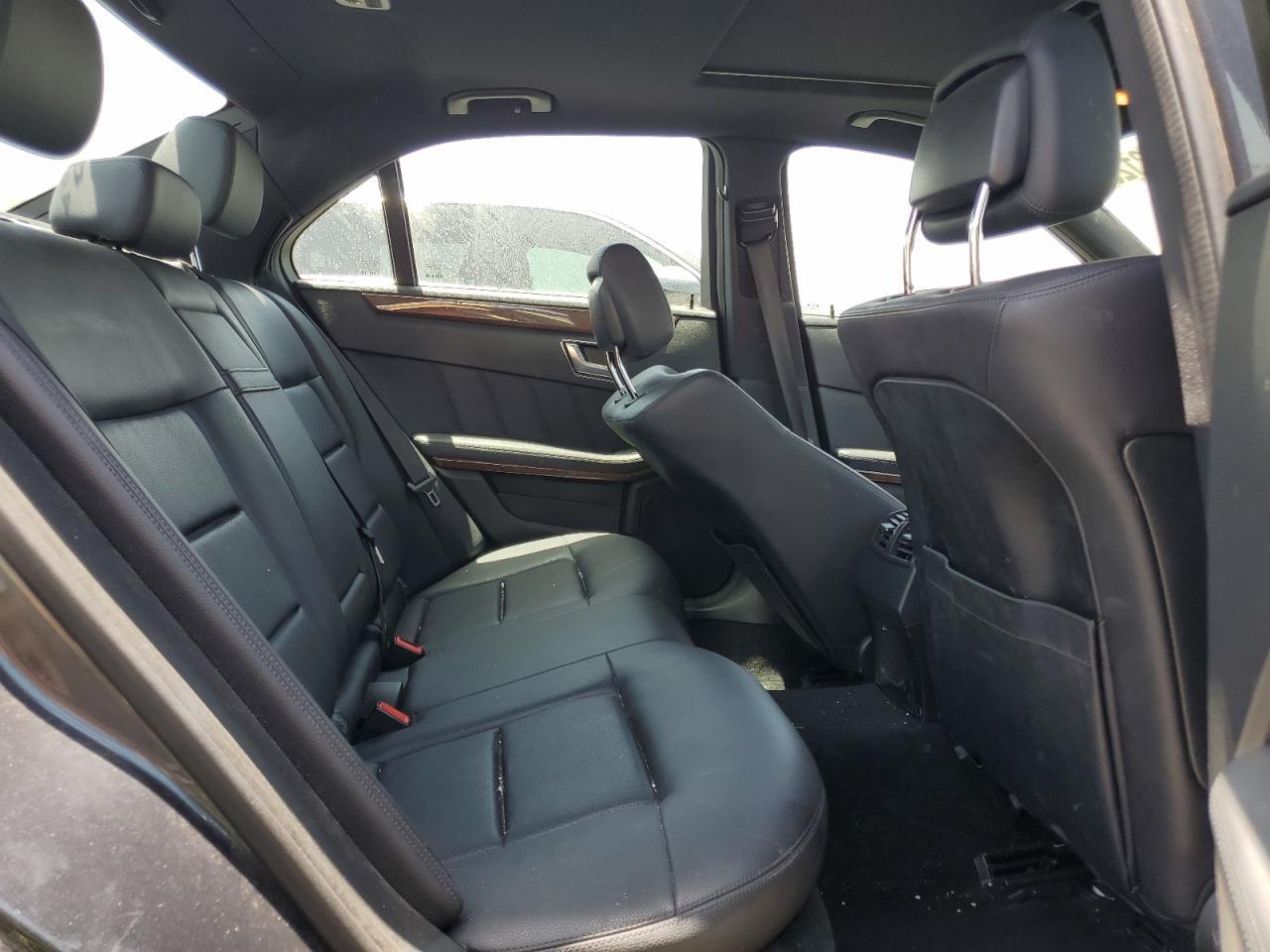 2013 MERCEDES-BENZ E-Class