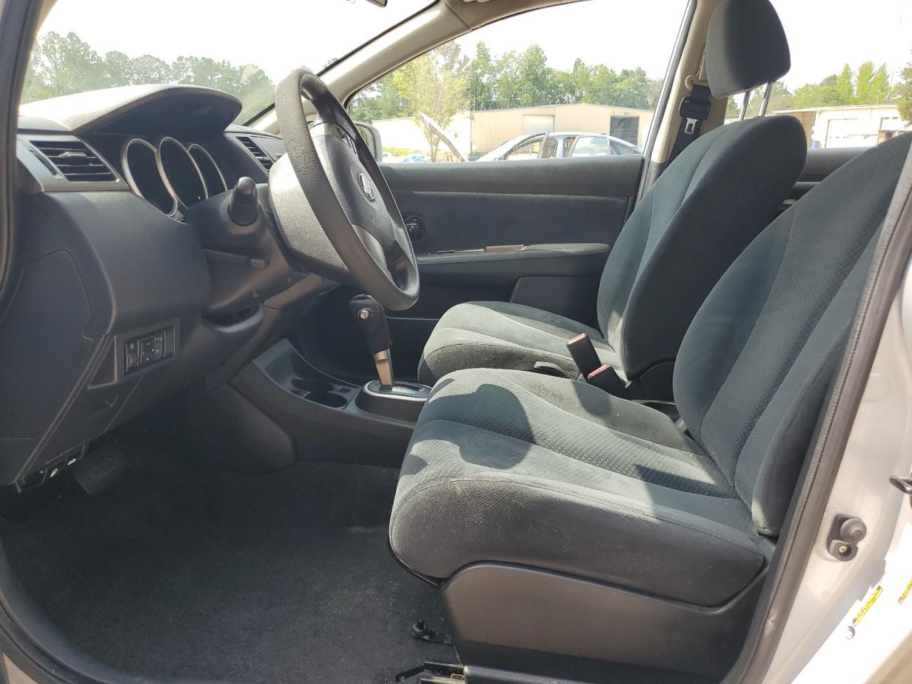 2010 NISSAN VERSA