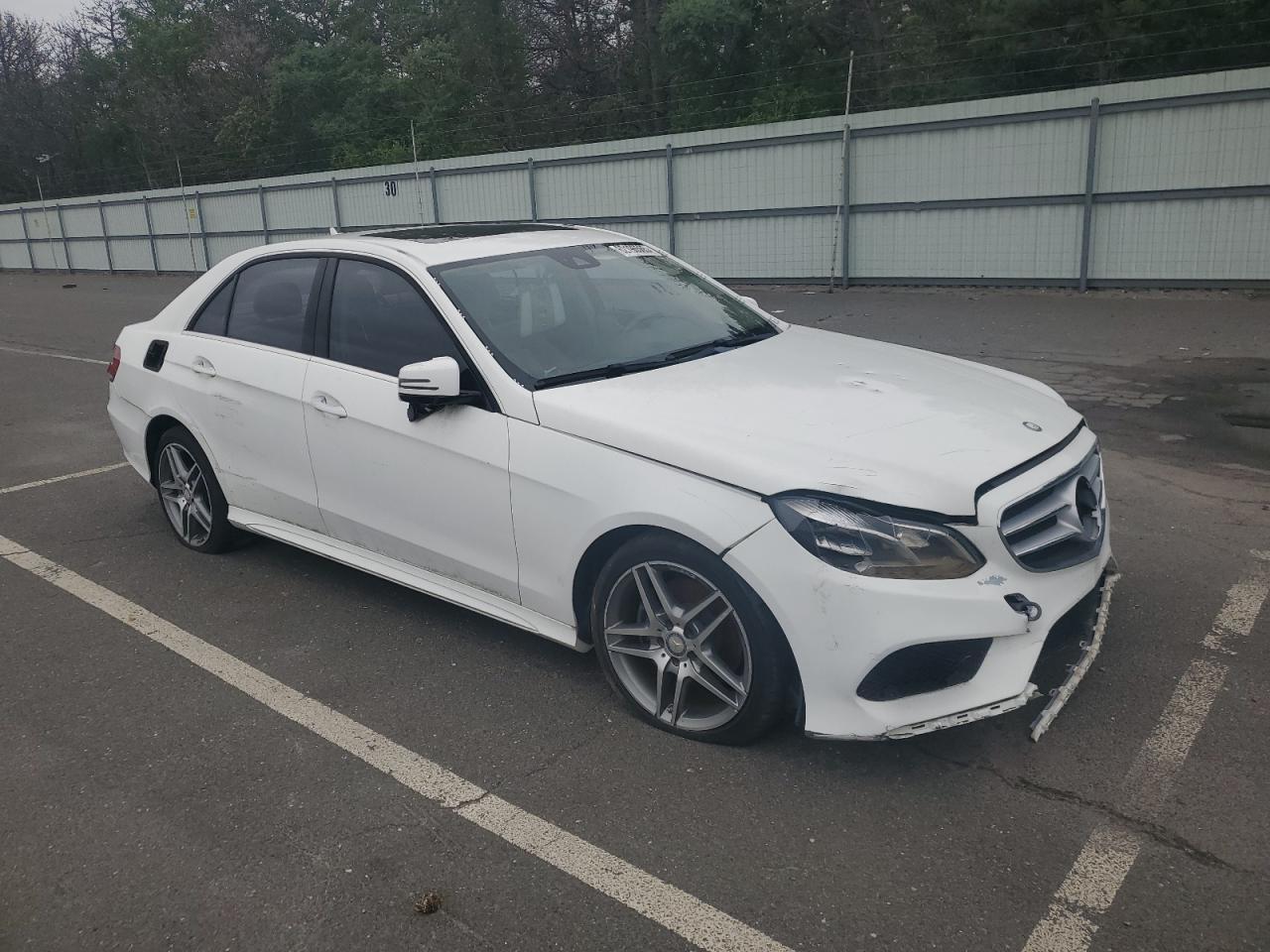 2016 MERCEDES-BENZ E-Class