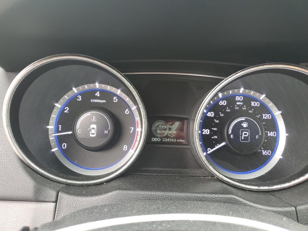 2011 HYUNDAI SONATA